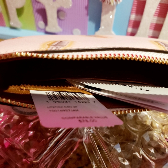 Coach Lipstick Wristlet NWT - Picture 6 of 8